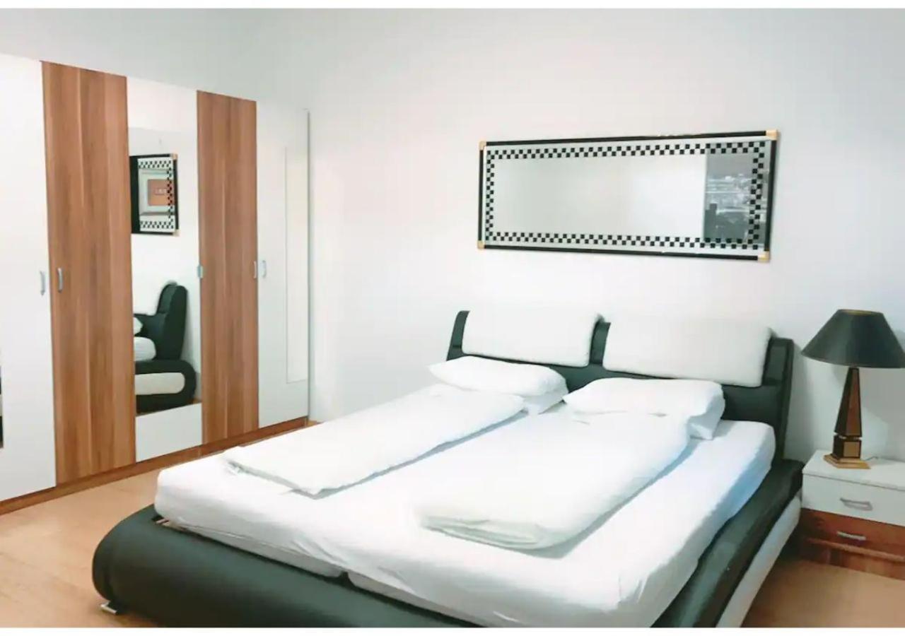 Sweet 1Br Apt. Simmering - Ideal For Longstays Wenen Buitenkant foto
